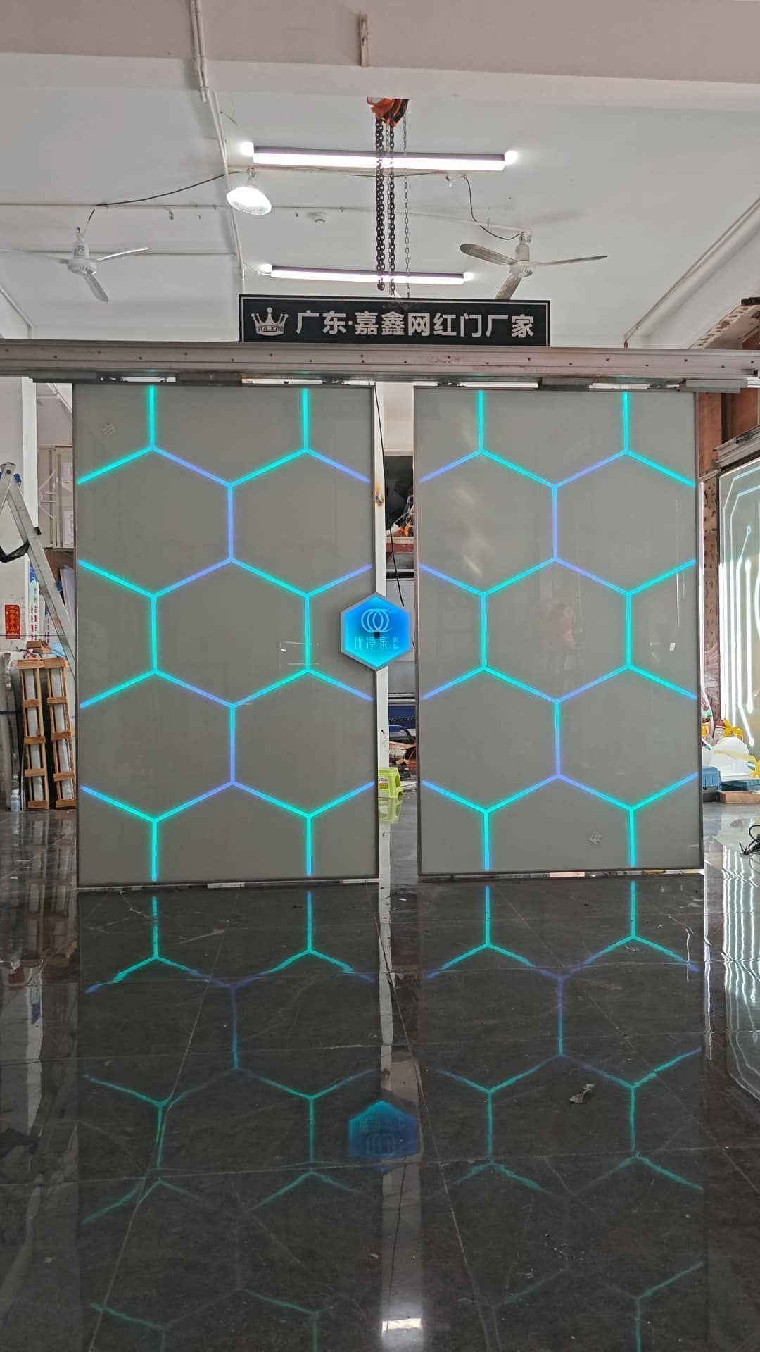 嘉鑫门业 时空穿梭科幻科技门